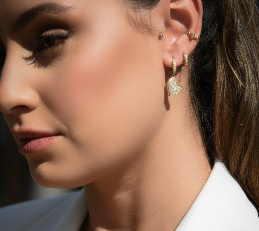 Brinco Duo Coração Cravejado Banhado em Ouro 18k image 1