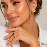 Brinco Esfera em detalhes Dourado e Prateado