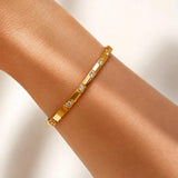 Bracelete com Pedras em Tom Cristal Manuela