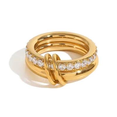Anel Feminino Dourado com Elos e Zircônia em Aço inox 316L com banho de ouro 18k PVD