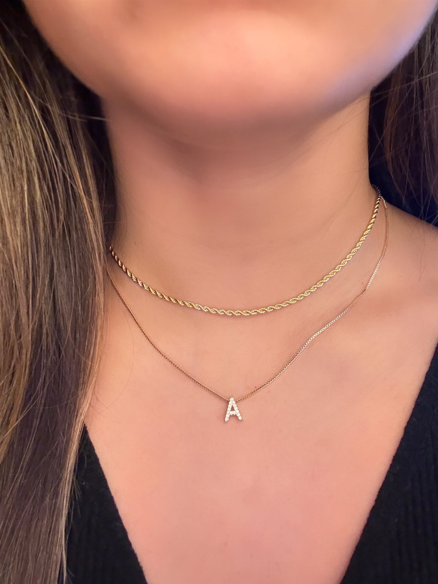 Colar Choker com Inicial, Banhado em Ouro 18K - 40cm + extensor