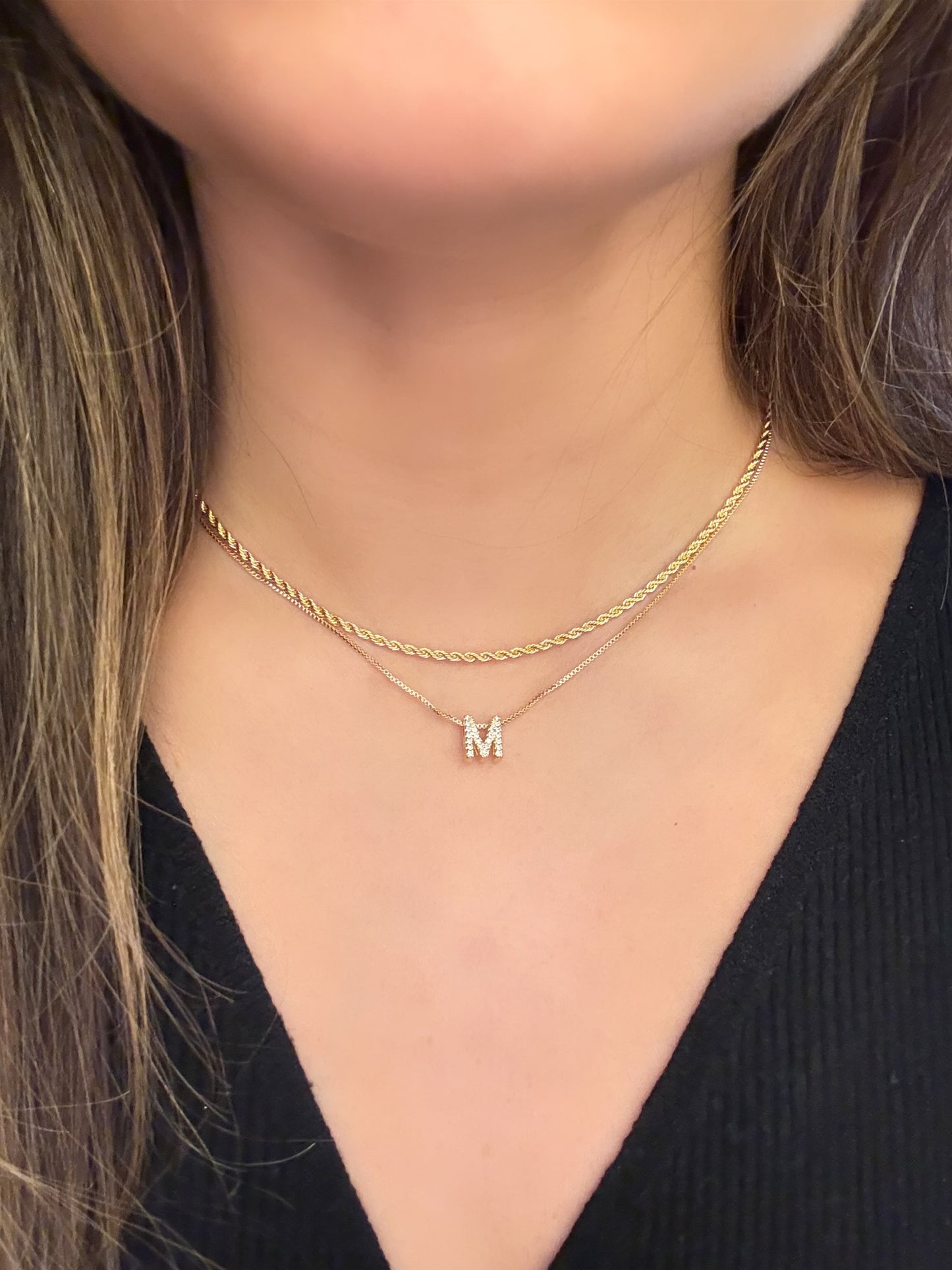 Colar Choker com Inicial, Banhado em Ouro 18K - 40cm + extensor